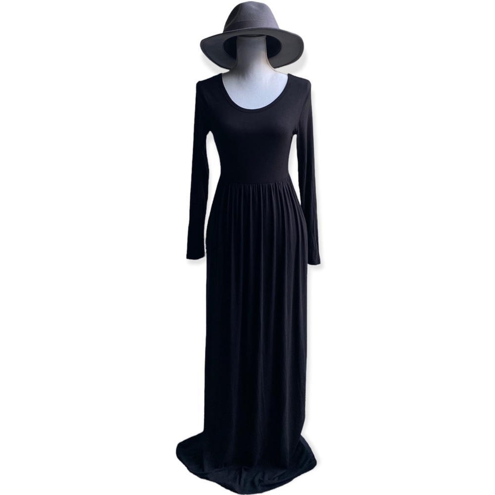VIISHOW LONG SLEEVE MAXI BLACK DRESS